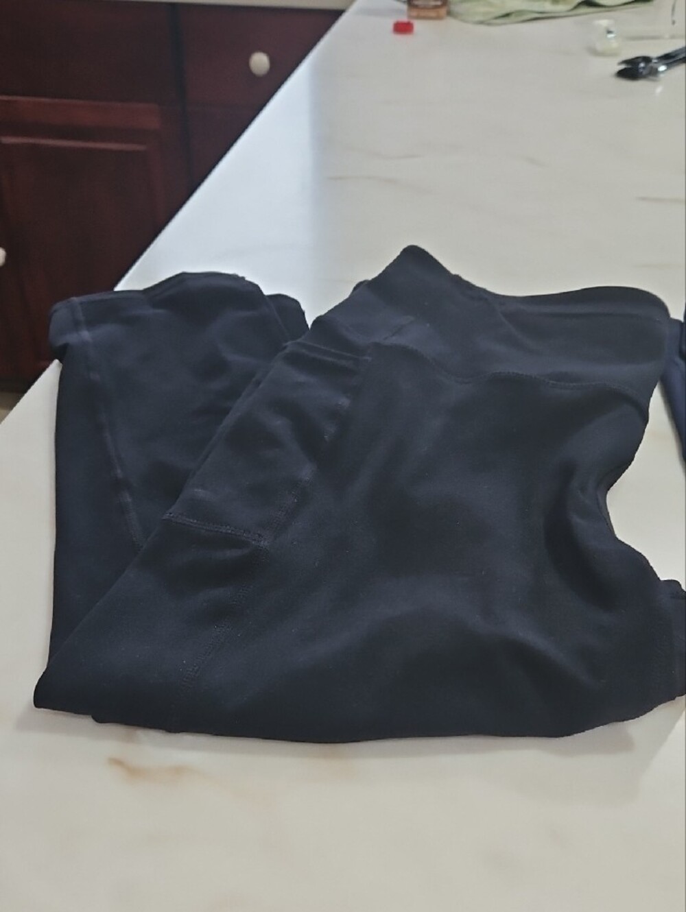 Skechers Women's Navy, Black Cropped Active Leggings/Both For One Price. - Picture 3 of 7